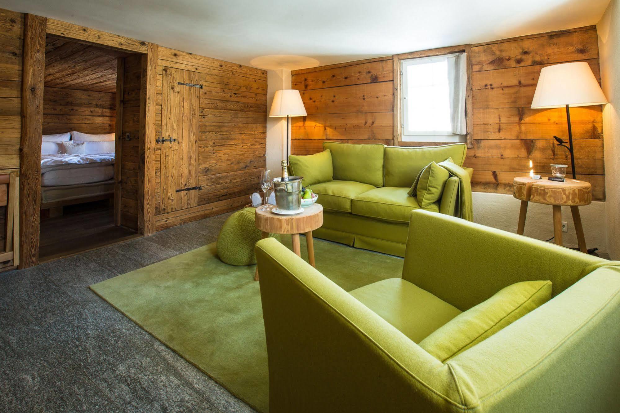 Maiensässhotel Guarda Val Lenzerheide Exteriör bild
